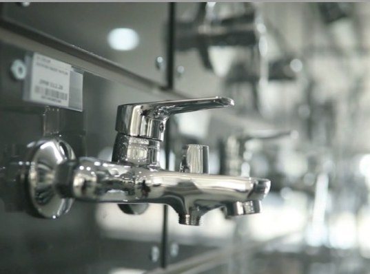 Taps & bathroom fittings
